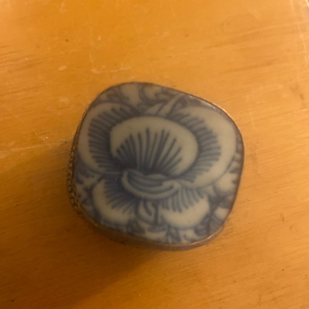 Chinoiserie porcelain Shard box one of a kind